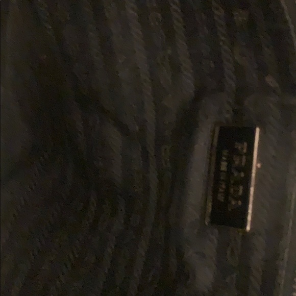Prada bag - Picture 3 of 3